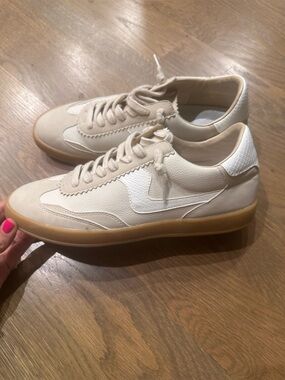 MiMi-Casual Leather Sneakers with Gum Sole